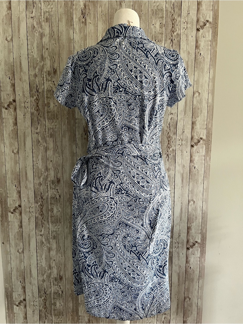 J. McLaughlin Blue and White Paisley Wrap Dress Stretch Business Casual Small - Picture 3 of 5